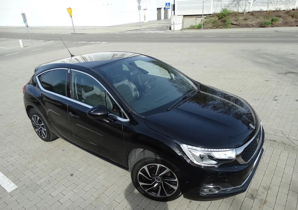 Citroen DS4 cena 45000 przebieg: 155300, rok produkcji 2017 z Góra małe 781